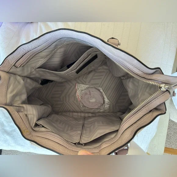 Lavender Leather Rebecca Minkoff Regan Satchel - Picture 3 of 7